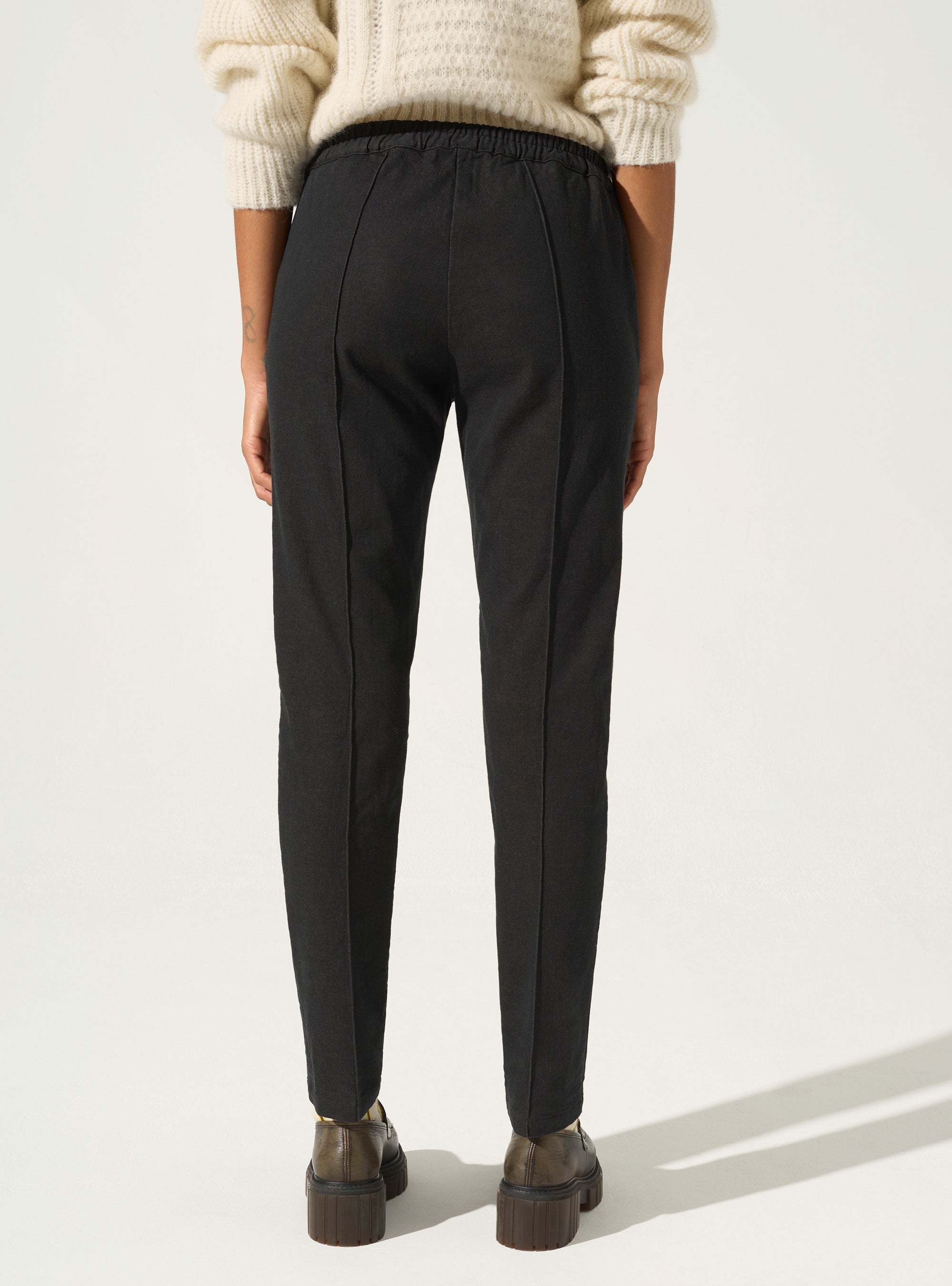 Straight pants