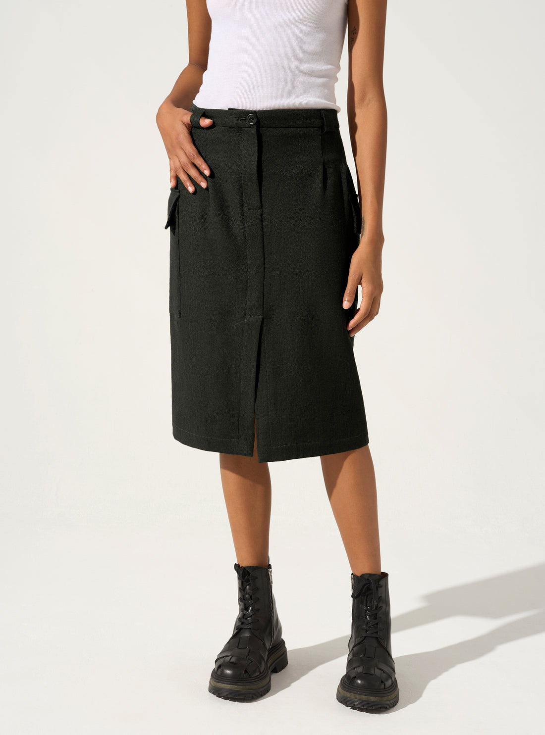 Straight skirt