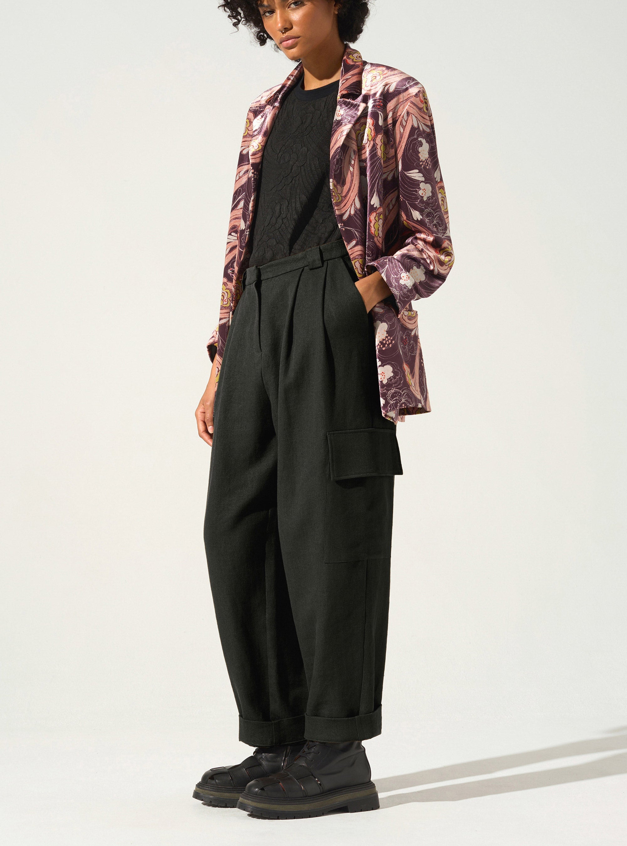 Hose mit weitem Bein