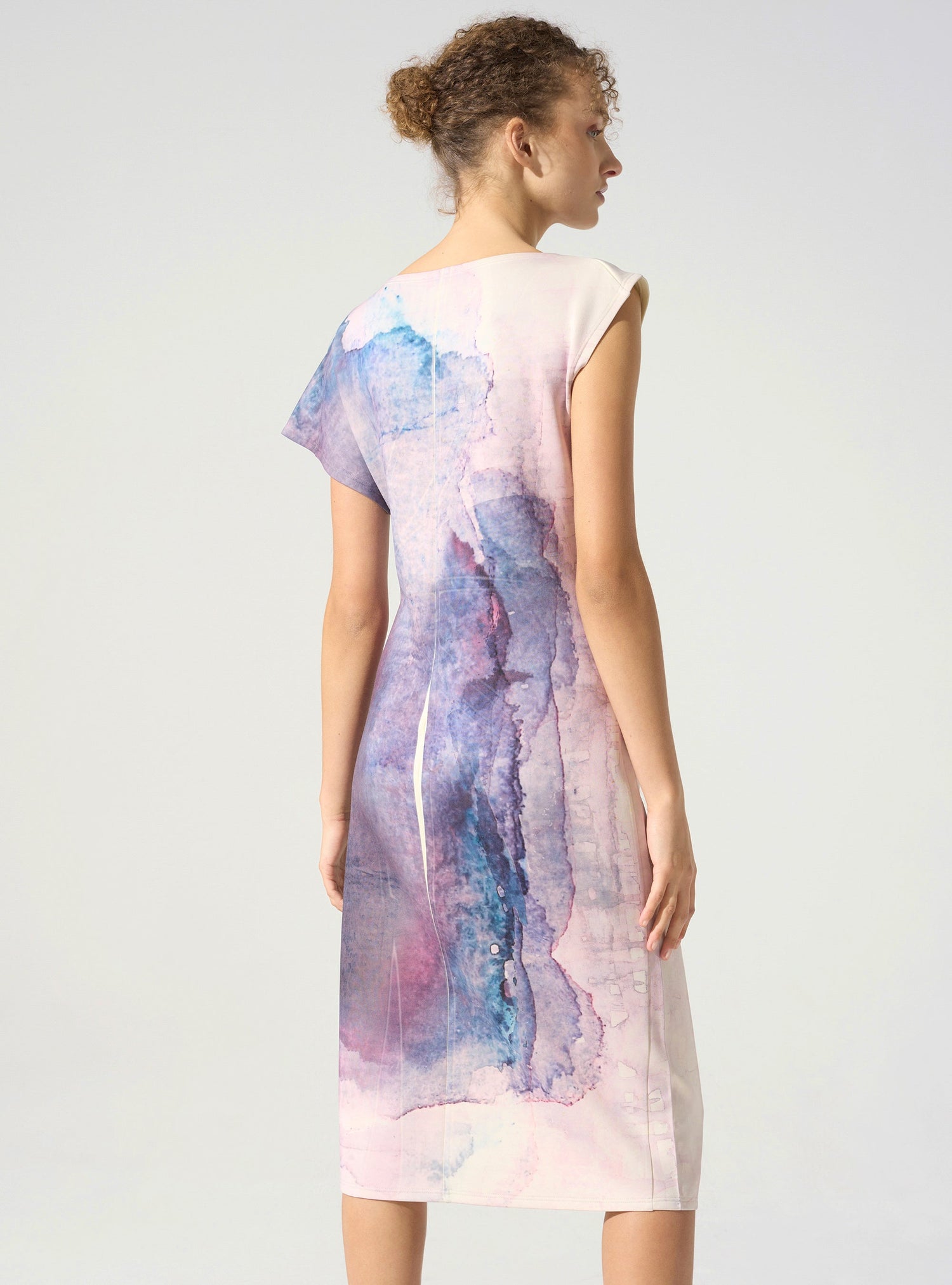 Asymmetrisches Kleid