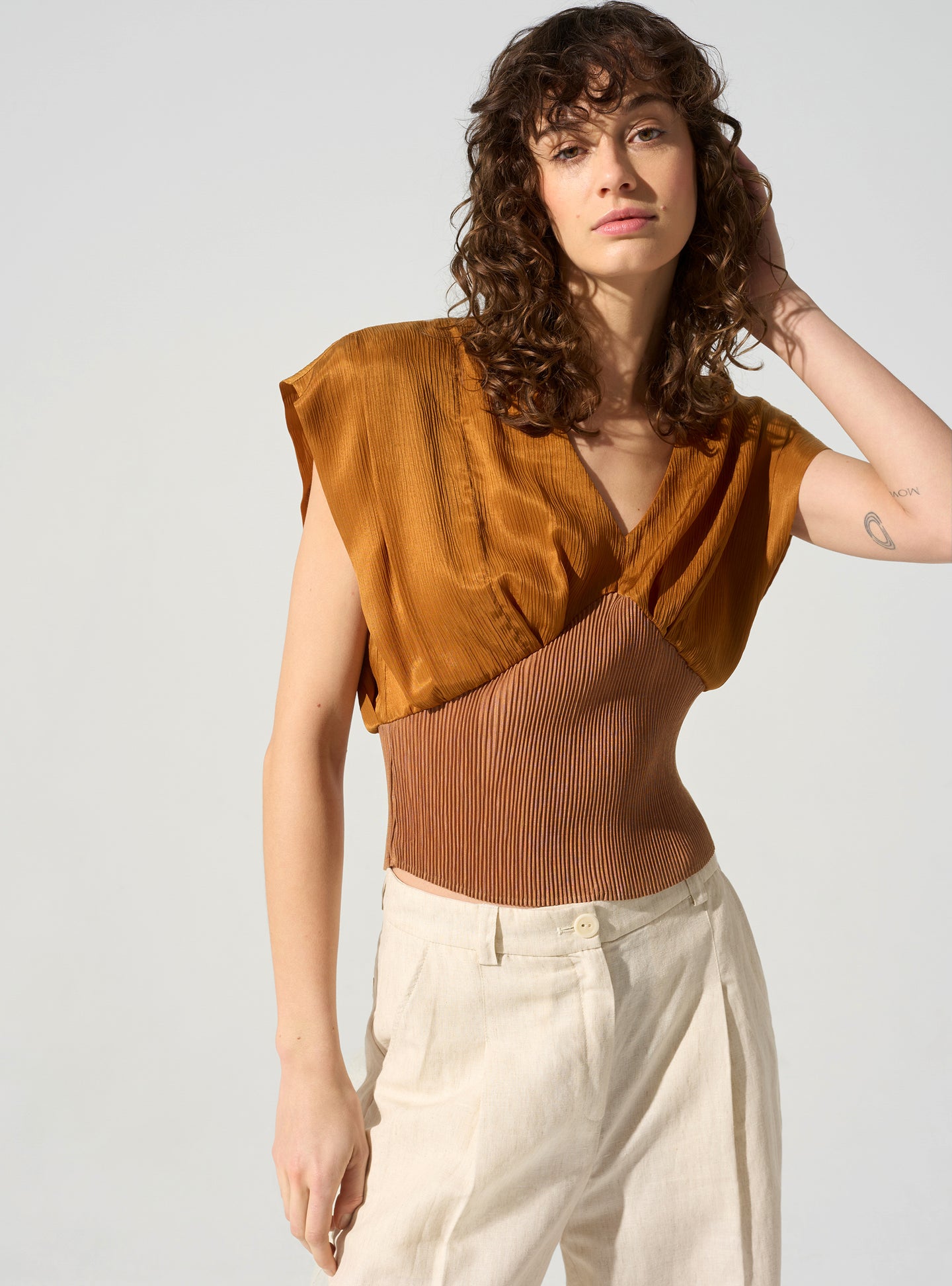 acoté Top encolure V