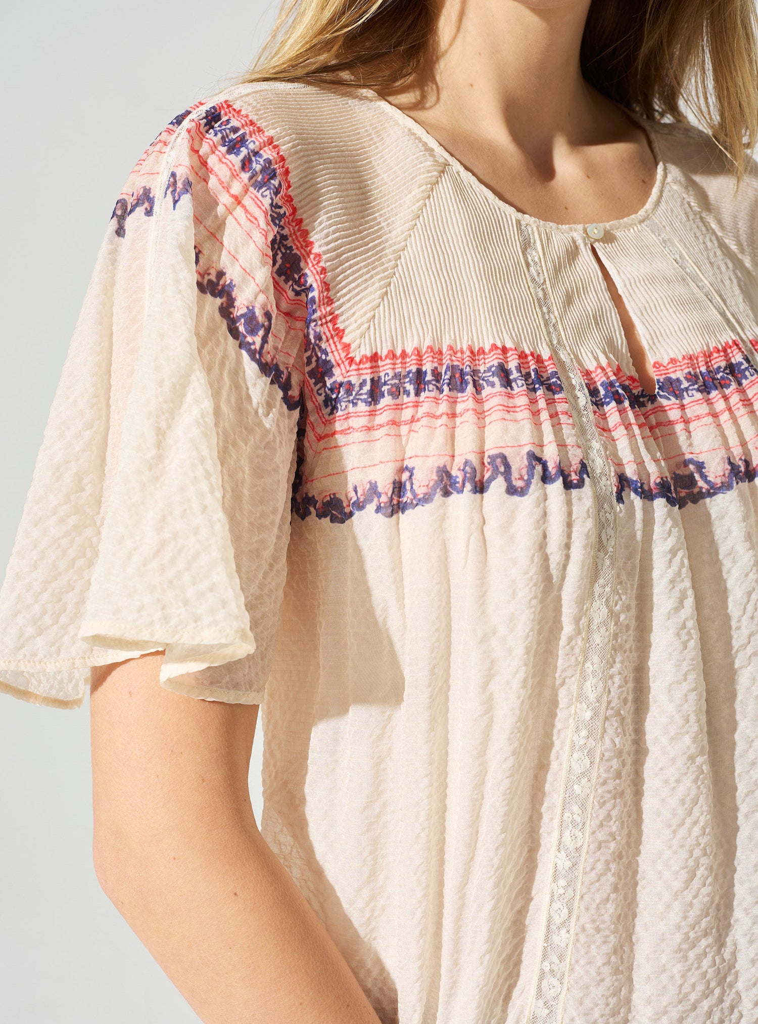 Blouse manches papillons