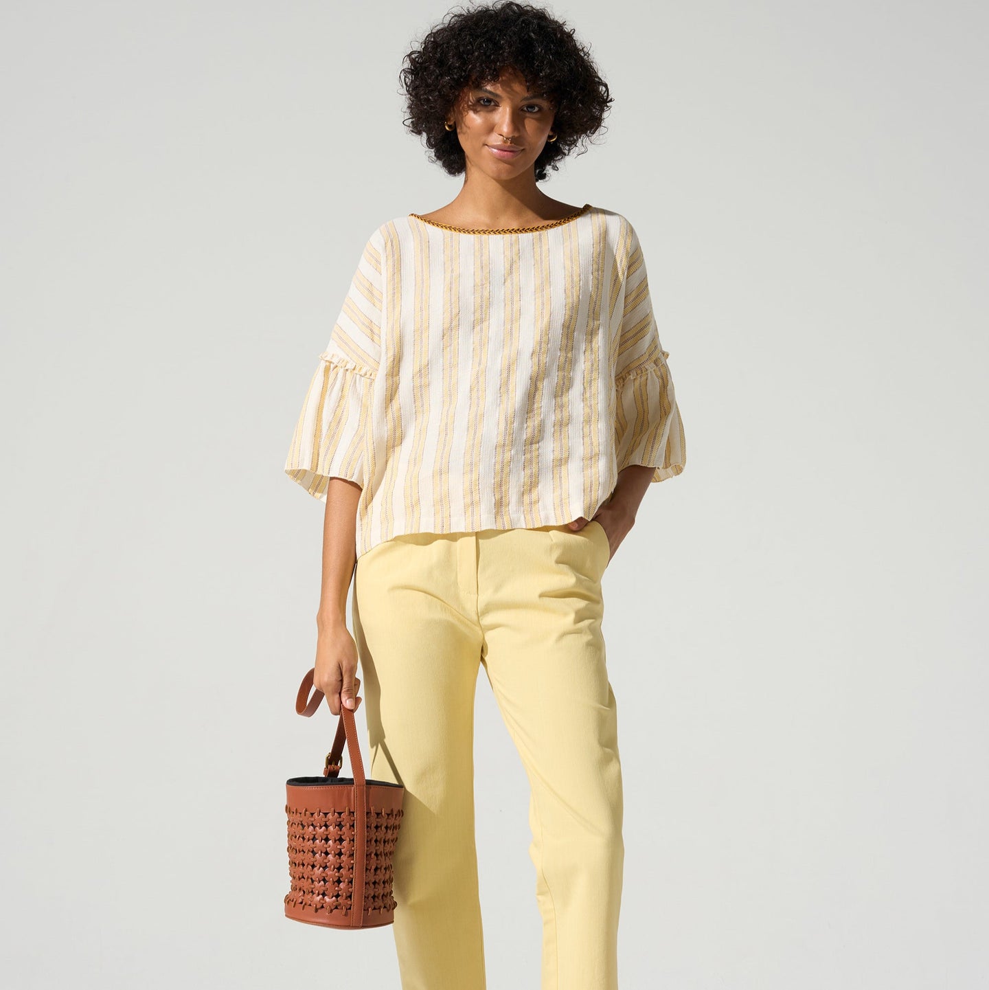 acoté Pantalon Capri avec ceinture passant