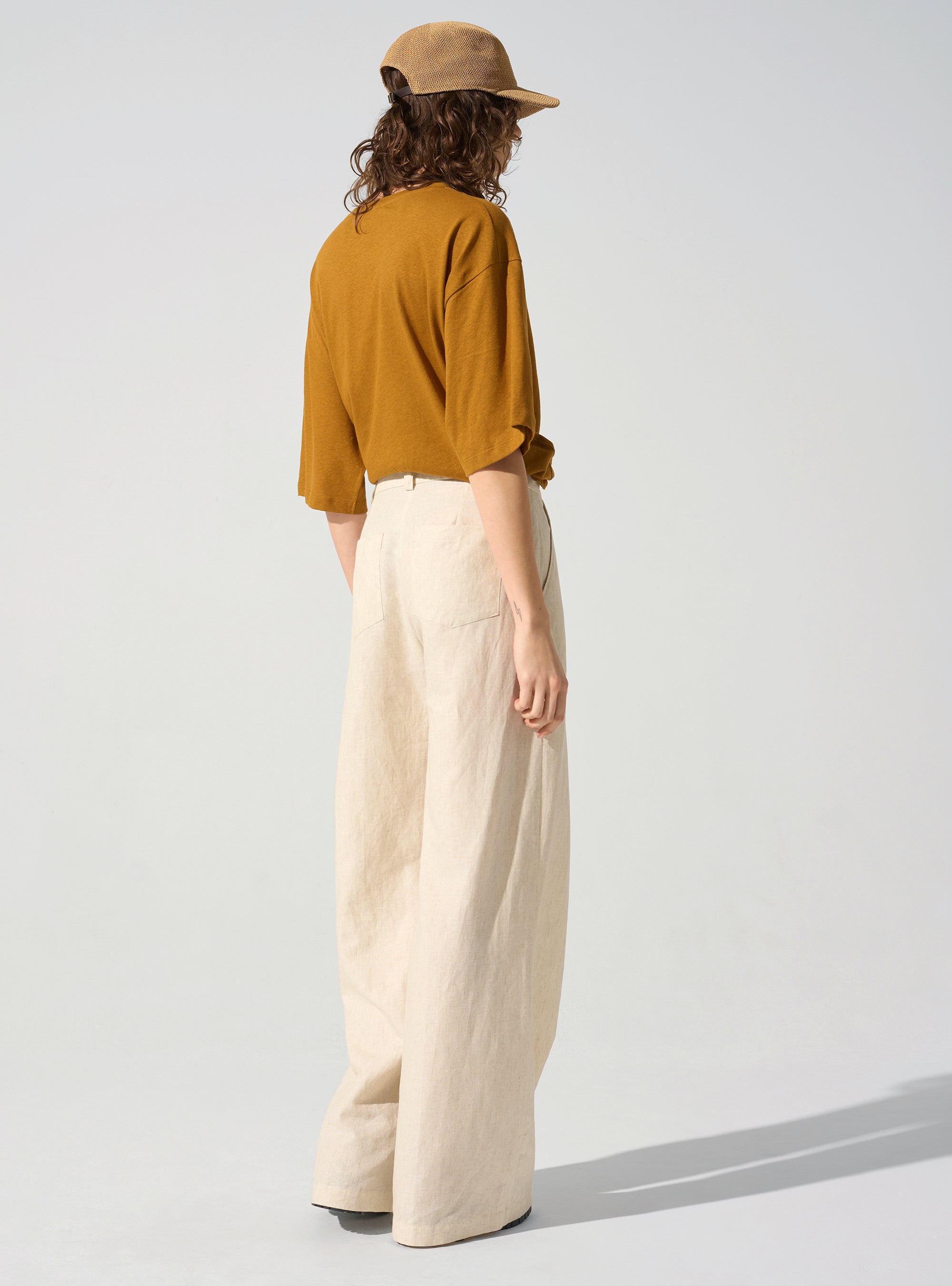 Wide-leg pants