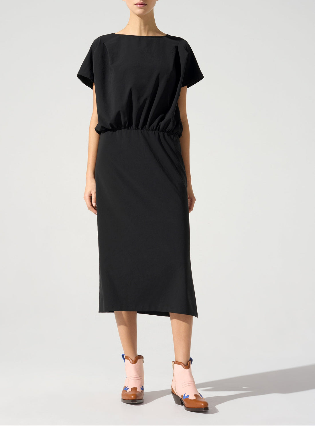 Robe manches courtes mi-mollets