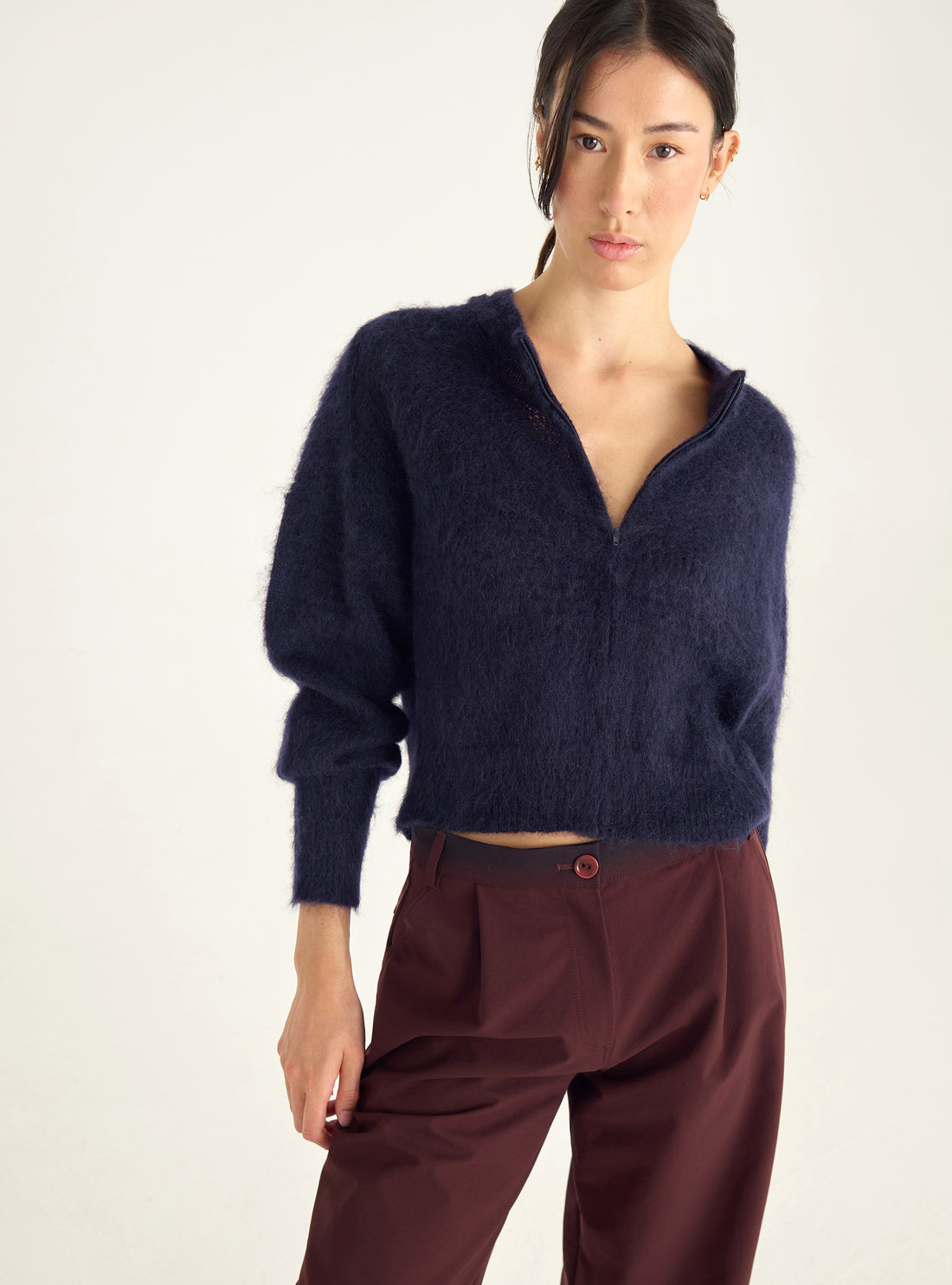 Kurzer Mohair-Cardigan mit Reißverschluss