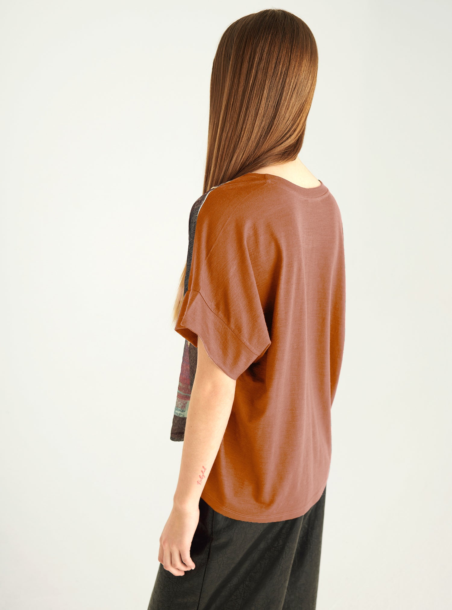 Sublimiertes T-Shirt aus zwei Materialien