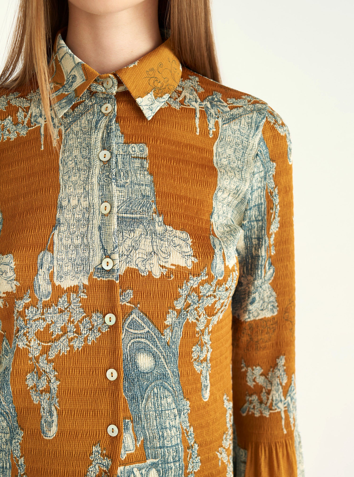 Fitted bubble shirt