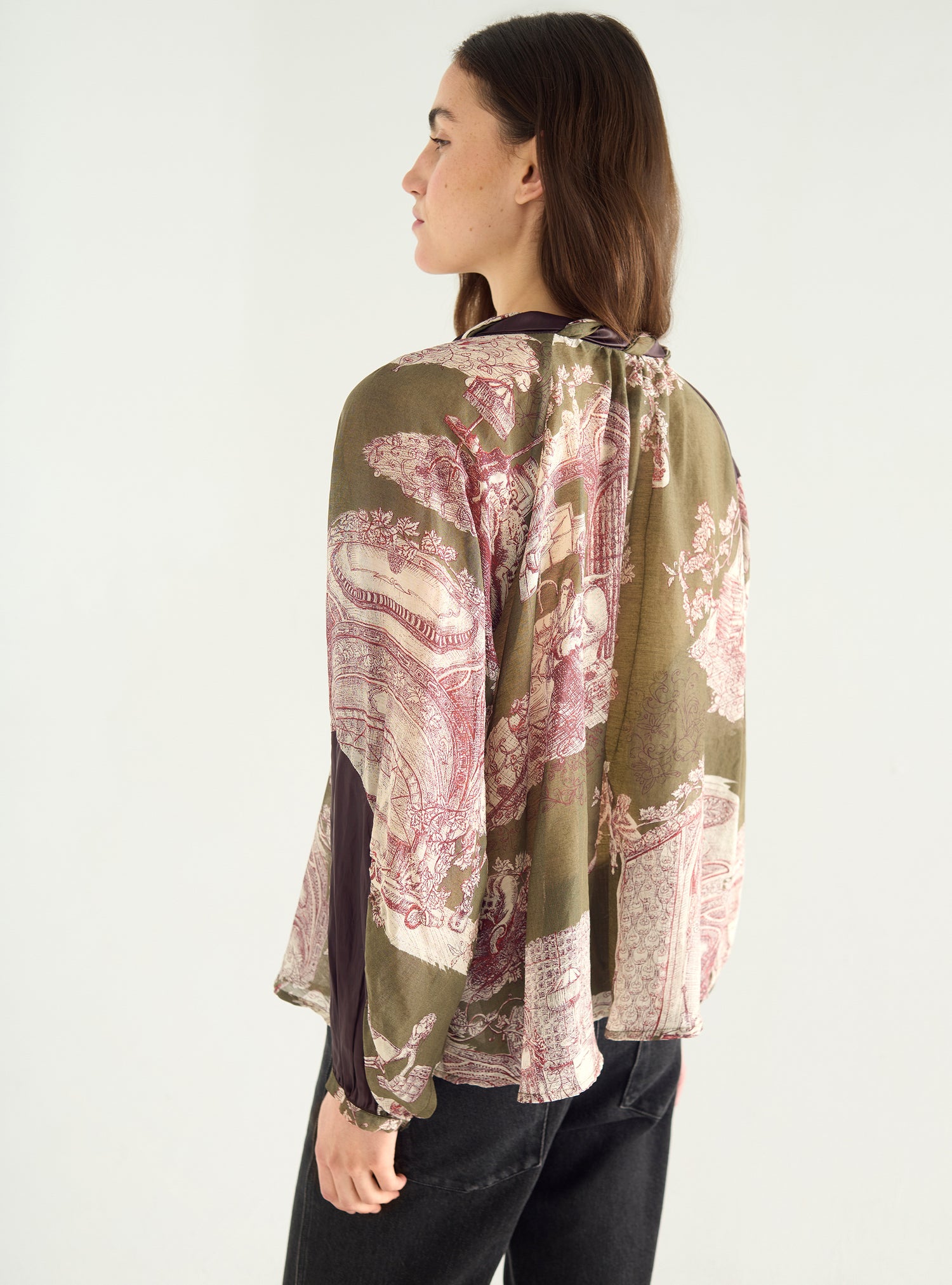 Blouse contrastée