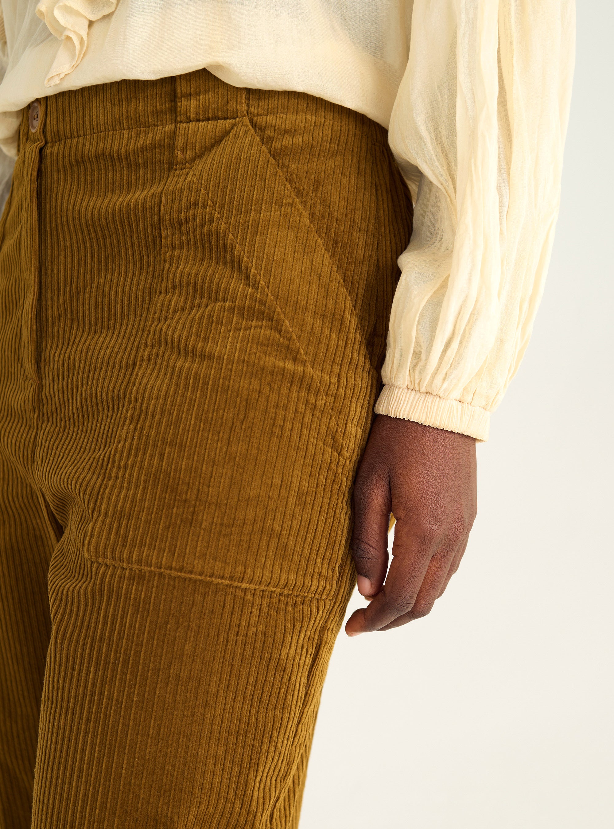 Corduroy carrot pants