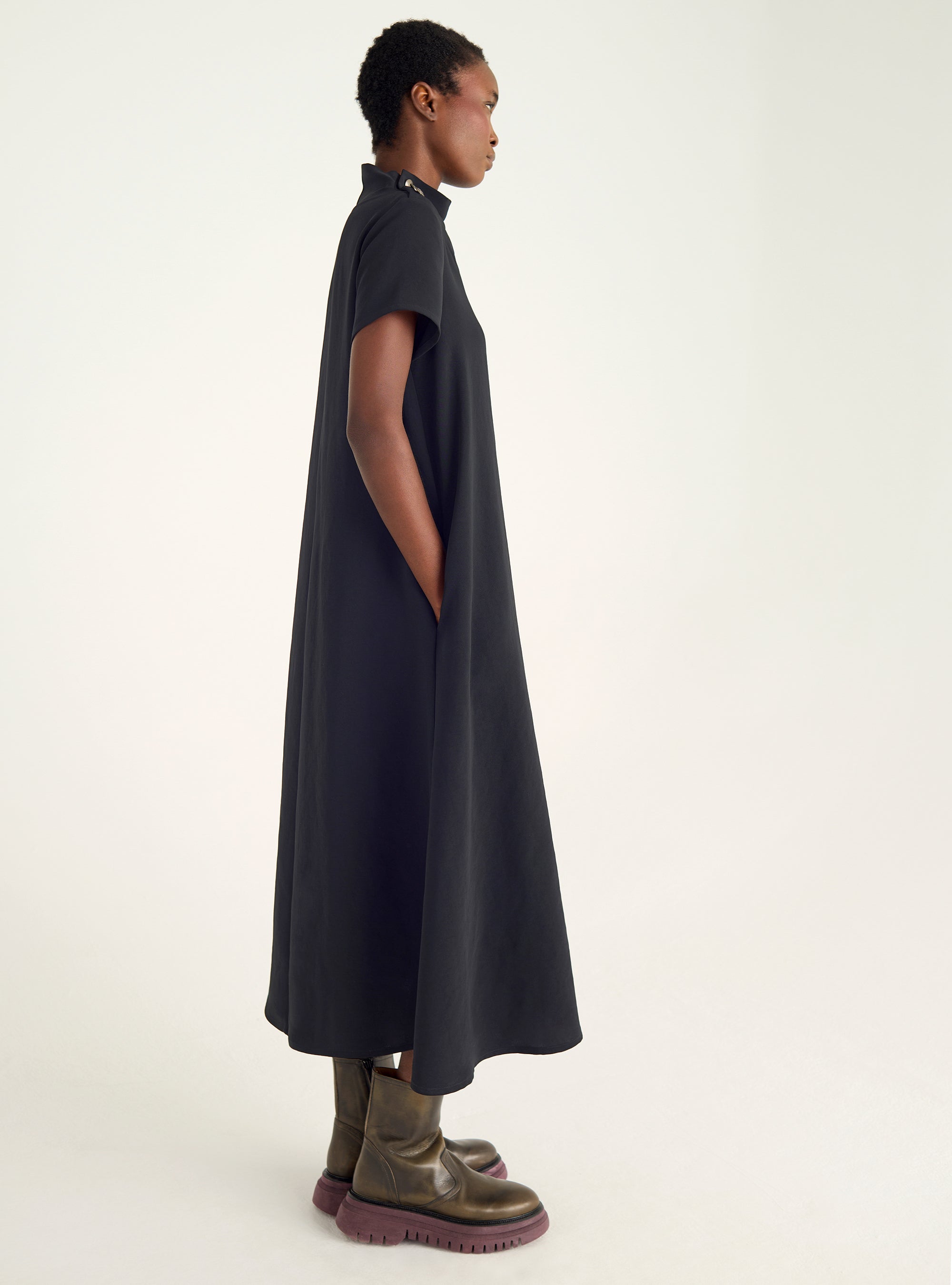 Langes strukturiertes Kleid