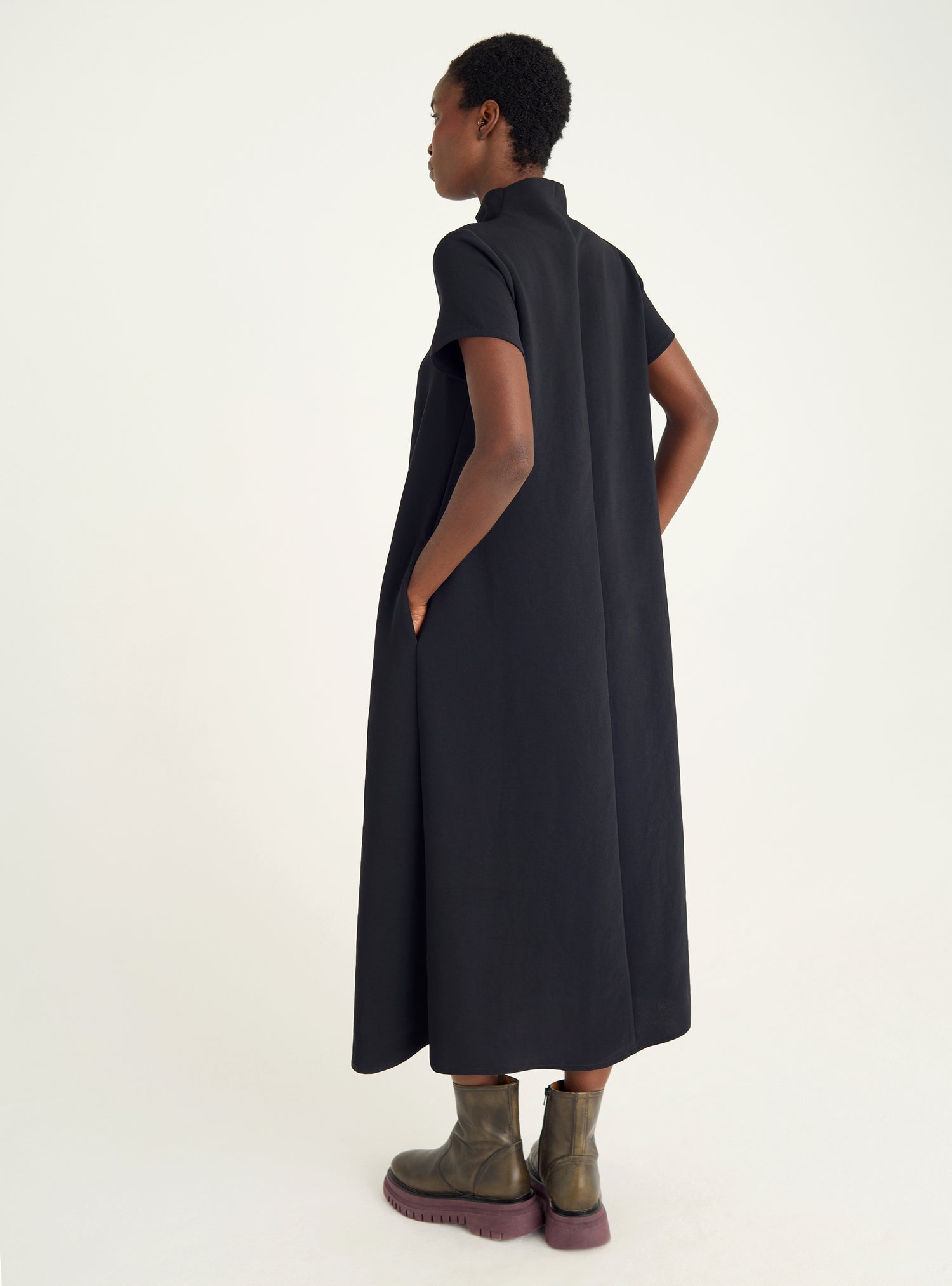 Langes strukturiertes Kleid