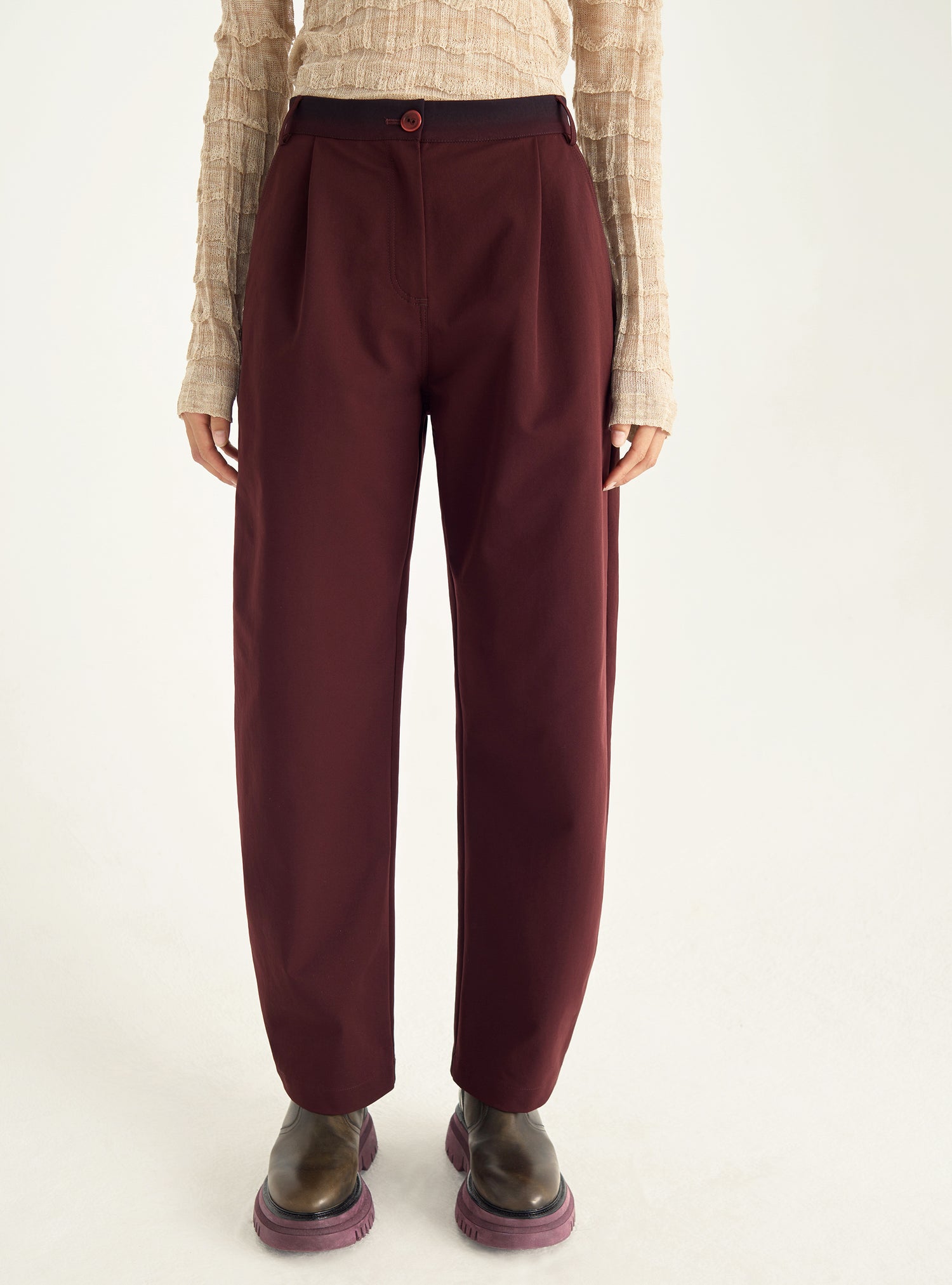 Pantalon coupe barrel