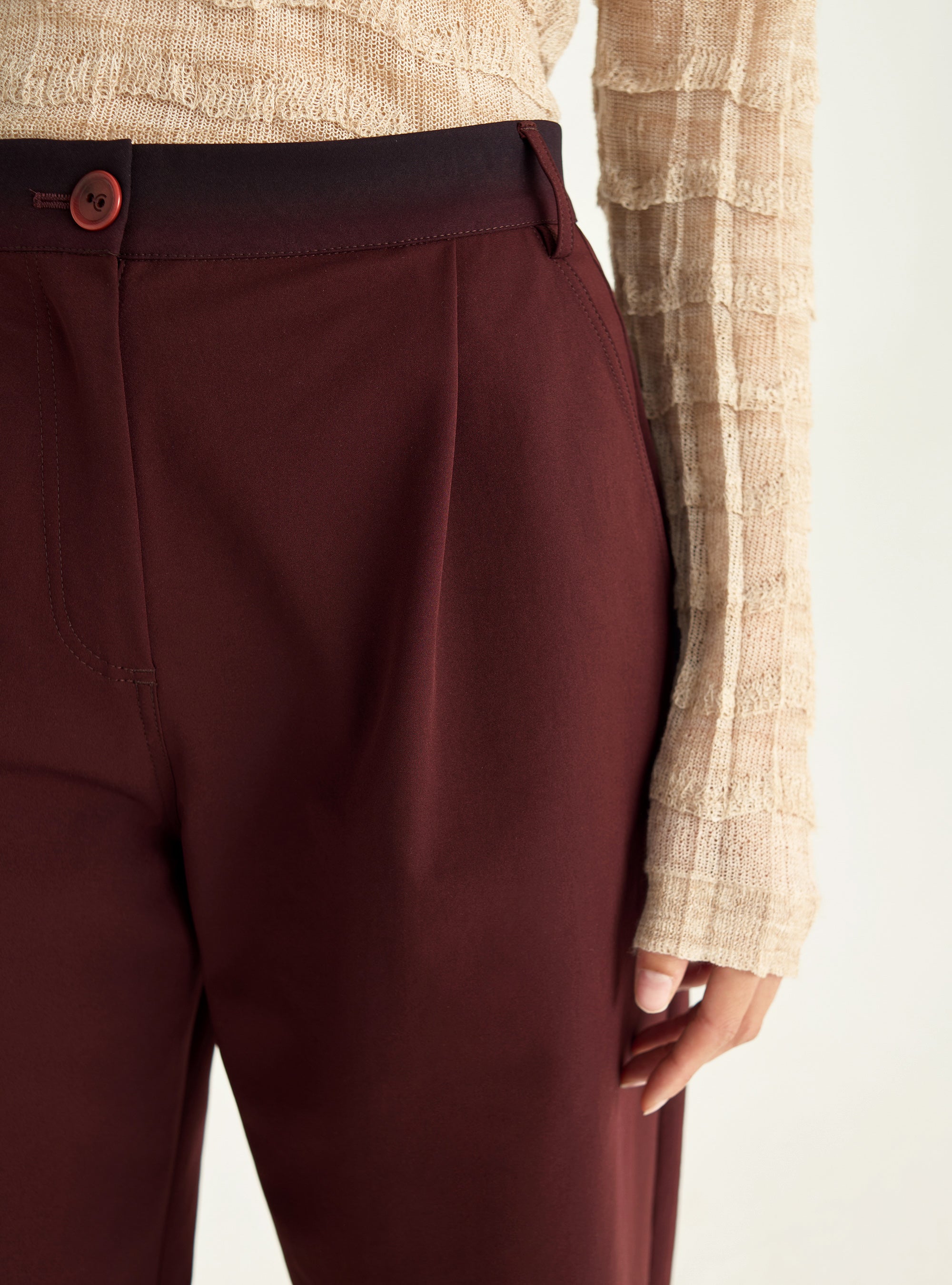 Pantalon coupe barrel