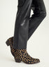 Ankle Boots aus Leder mit Animalprint
