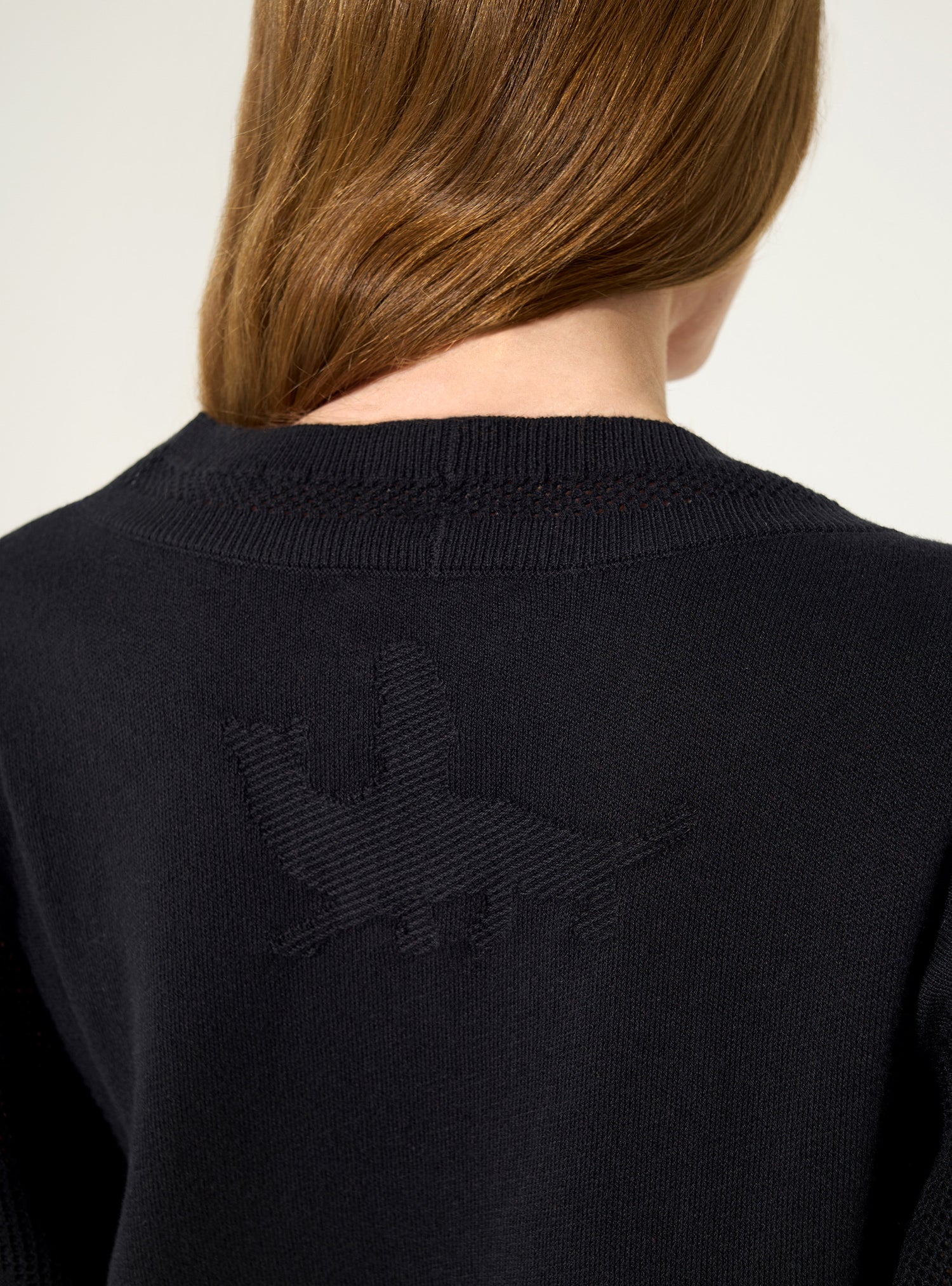 Schwarzer Pullover aus Baumwolle und Kaschmir