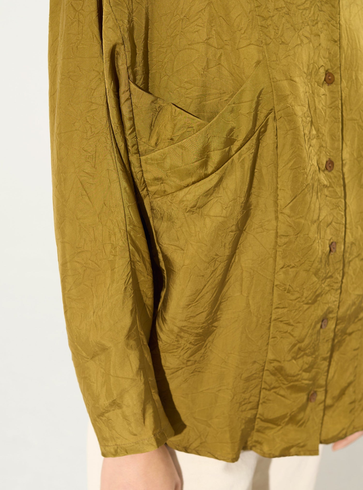 Oversized shirt in bronze cupro