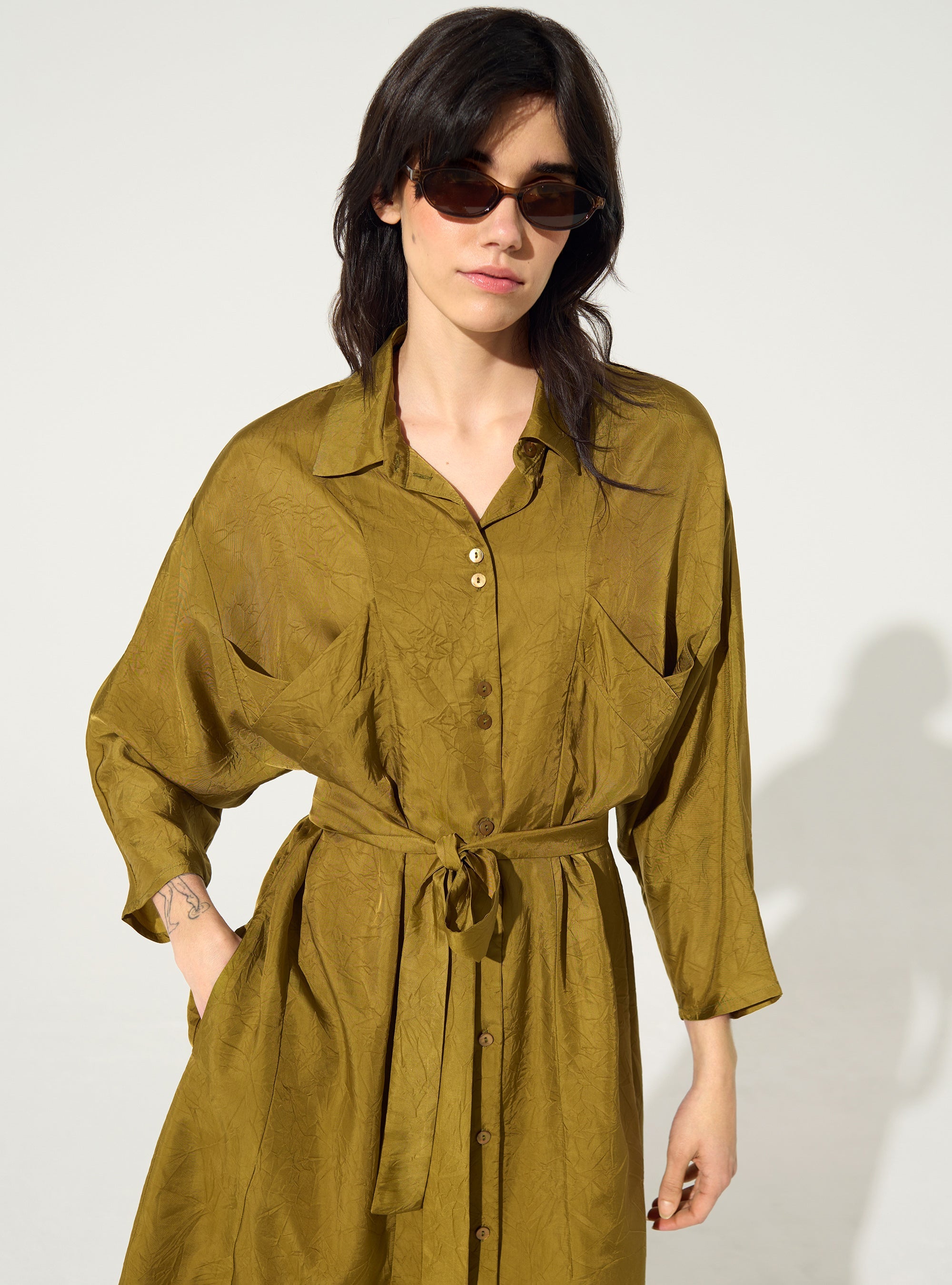 Loose-fitting dress in green cupro