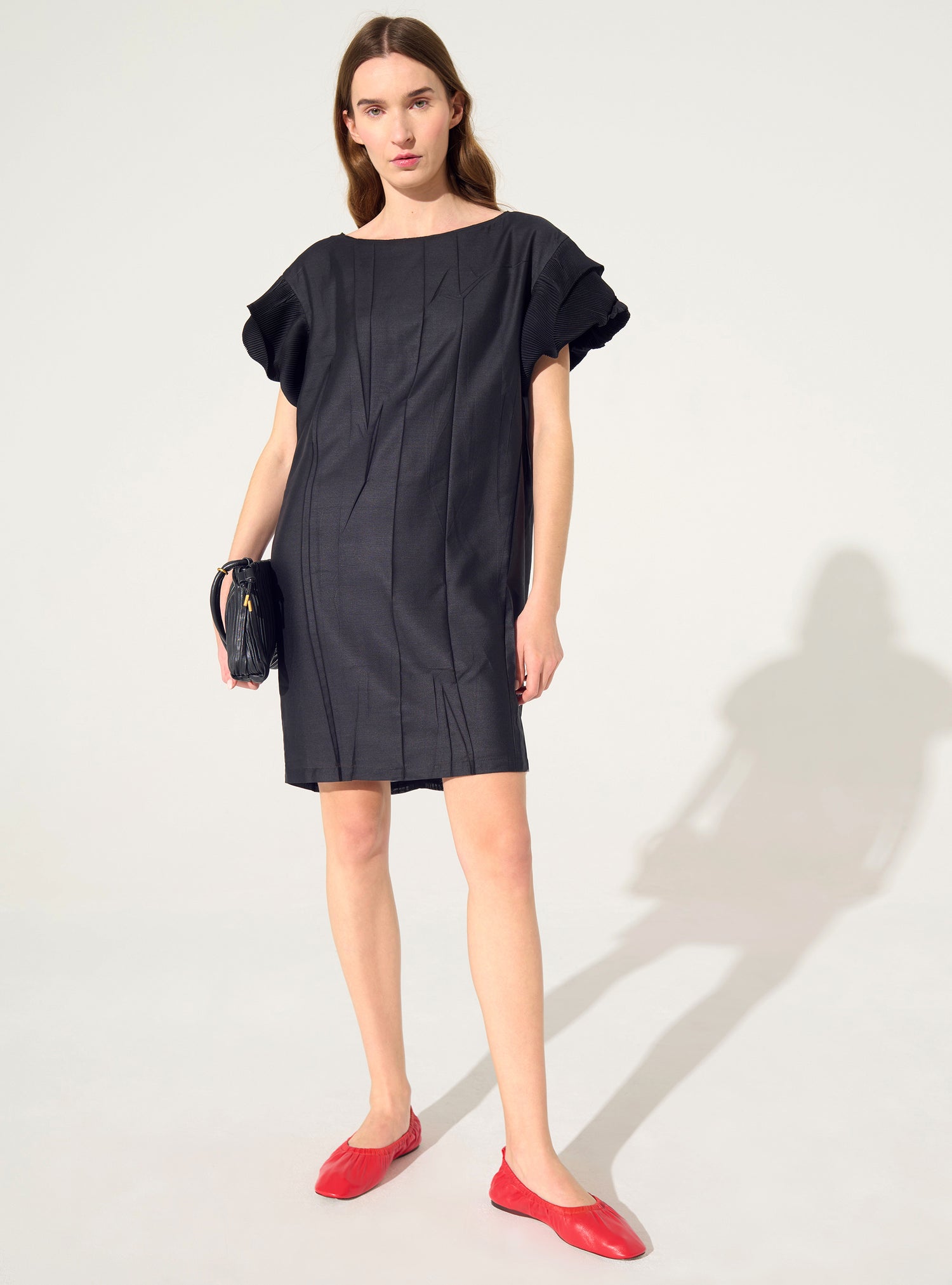 Black pleated straight dress