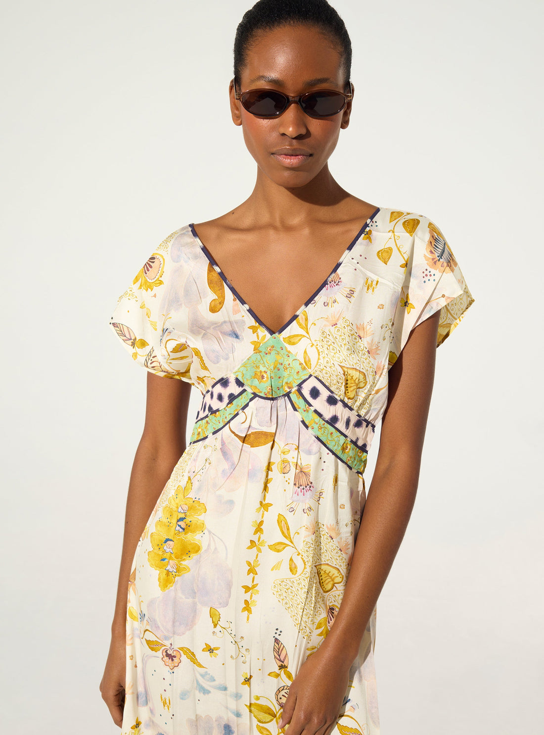 Robe ajustée plissée imprimée blanc