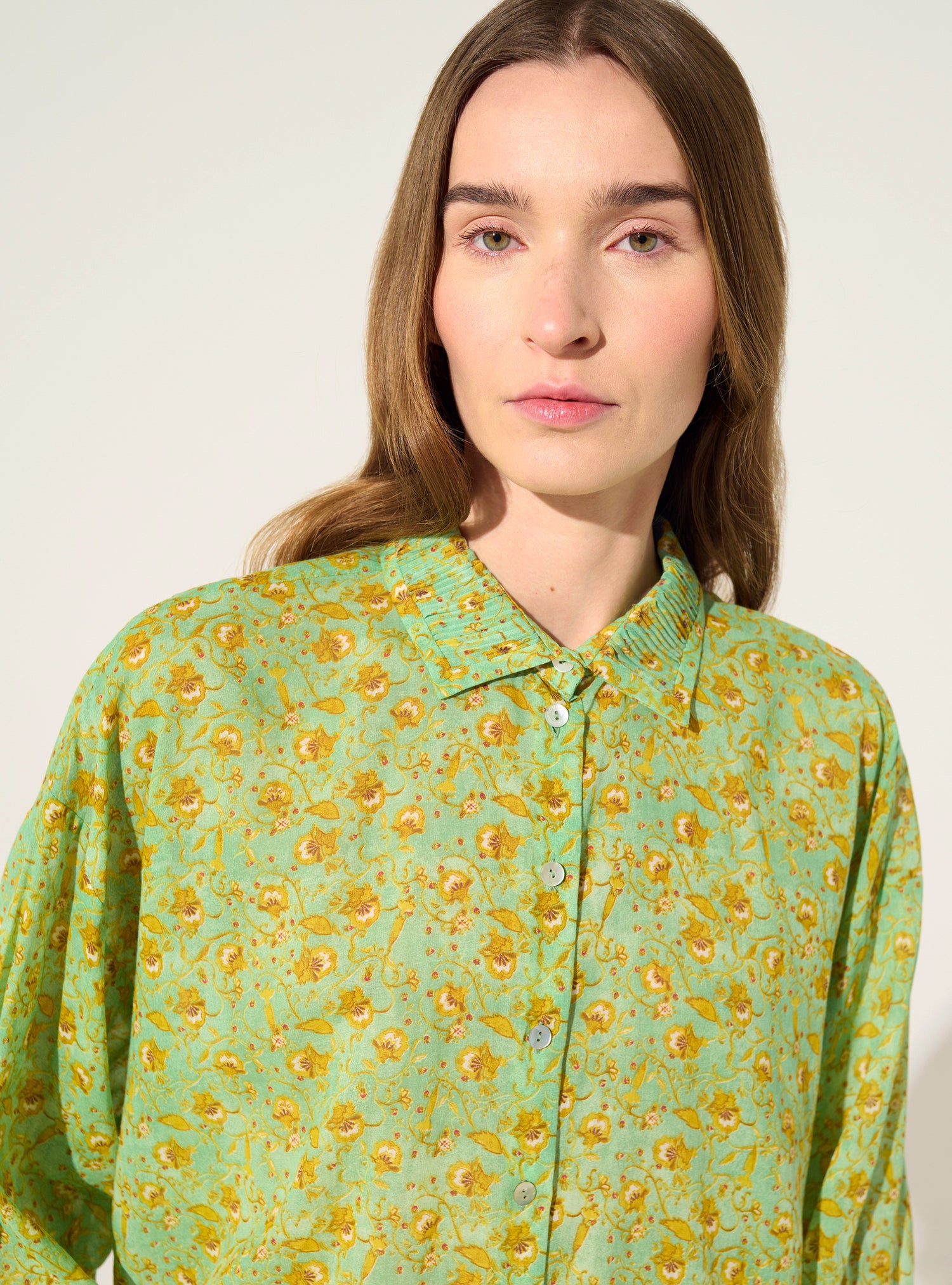 Green printed, pleated, oversized cotton shirt