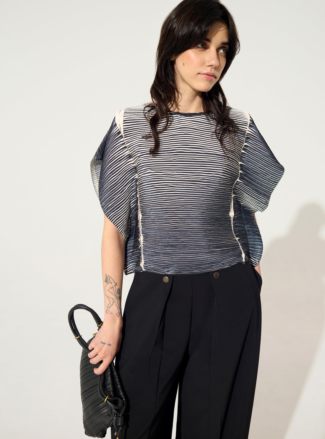 Black pleated straight blouse