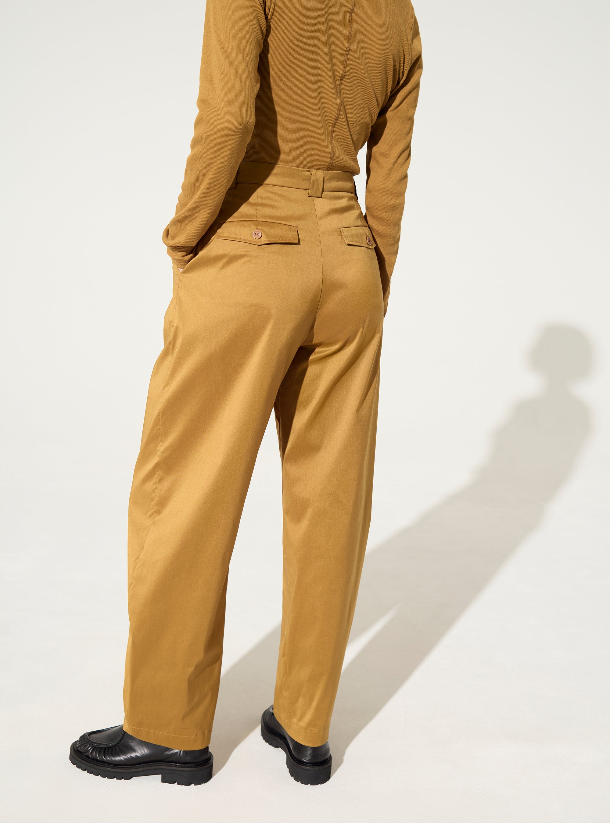 Braune bedruckte Baumwollhose