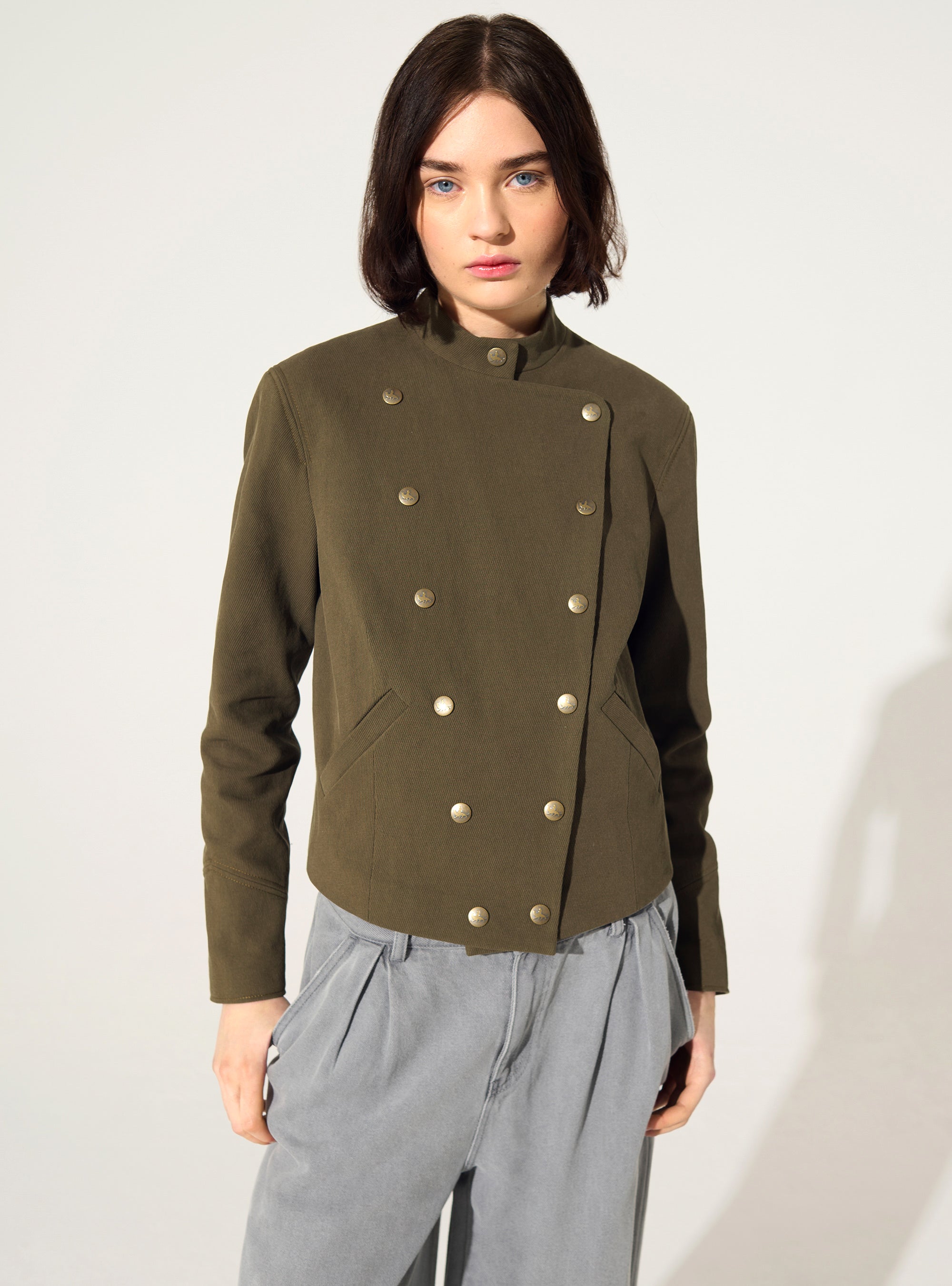 Fitted officer-style jacket in green cotton and linen