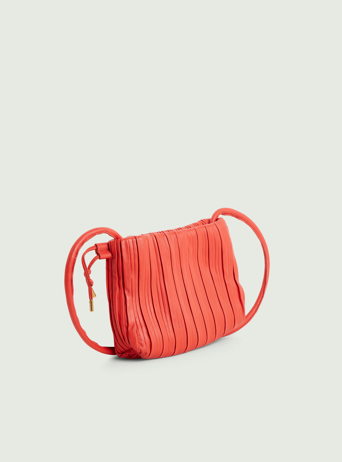 Sac plissé en cuir rouge