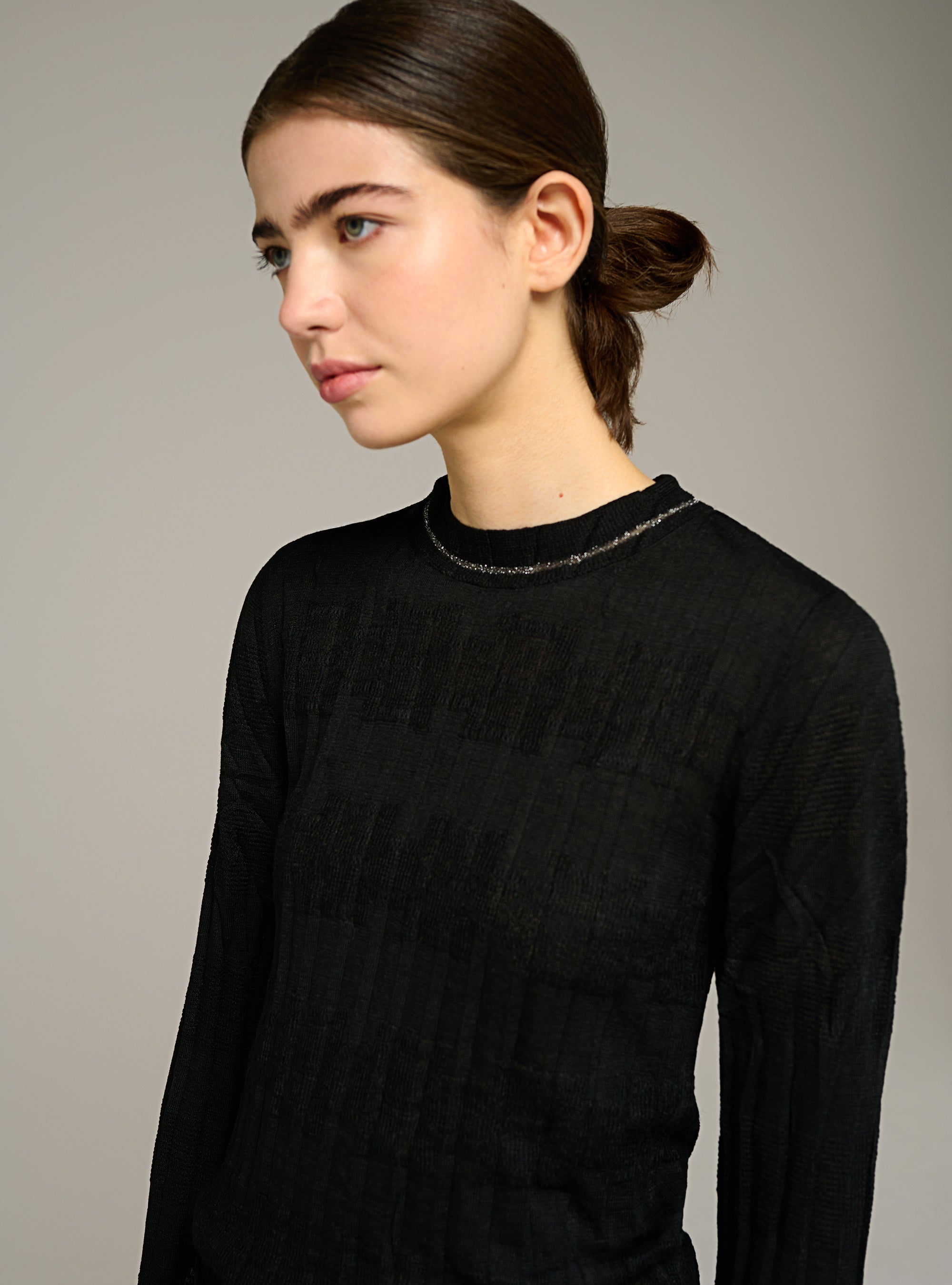 Pull plissé col rond ajusté manches longues