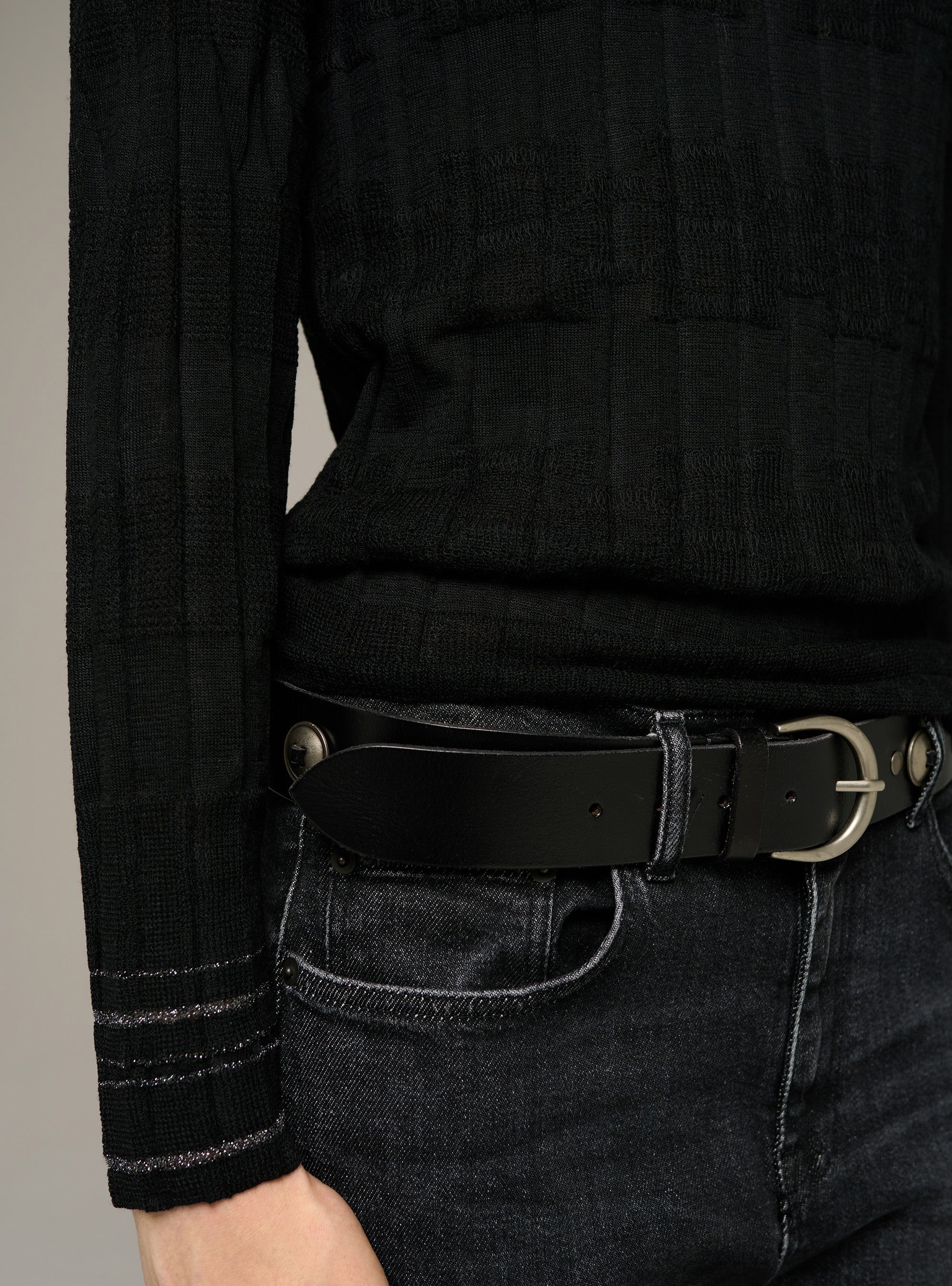 Pull plissé col rond ajusté manches longues