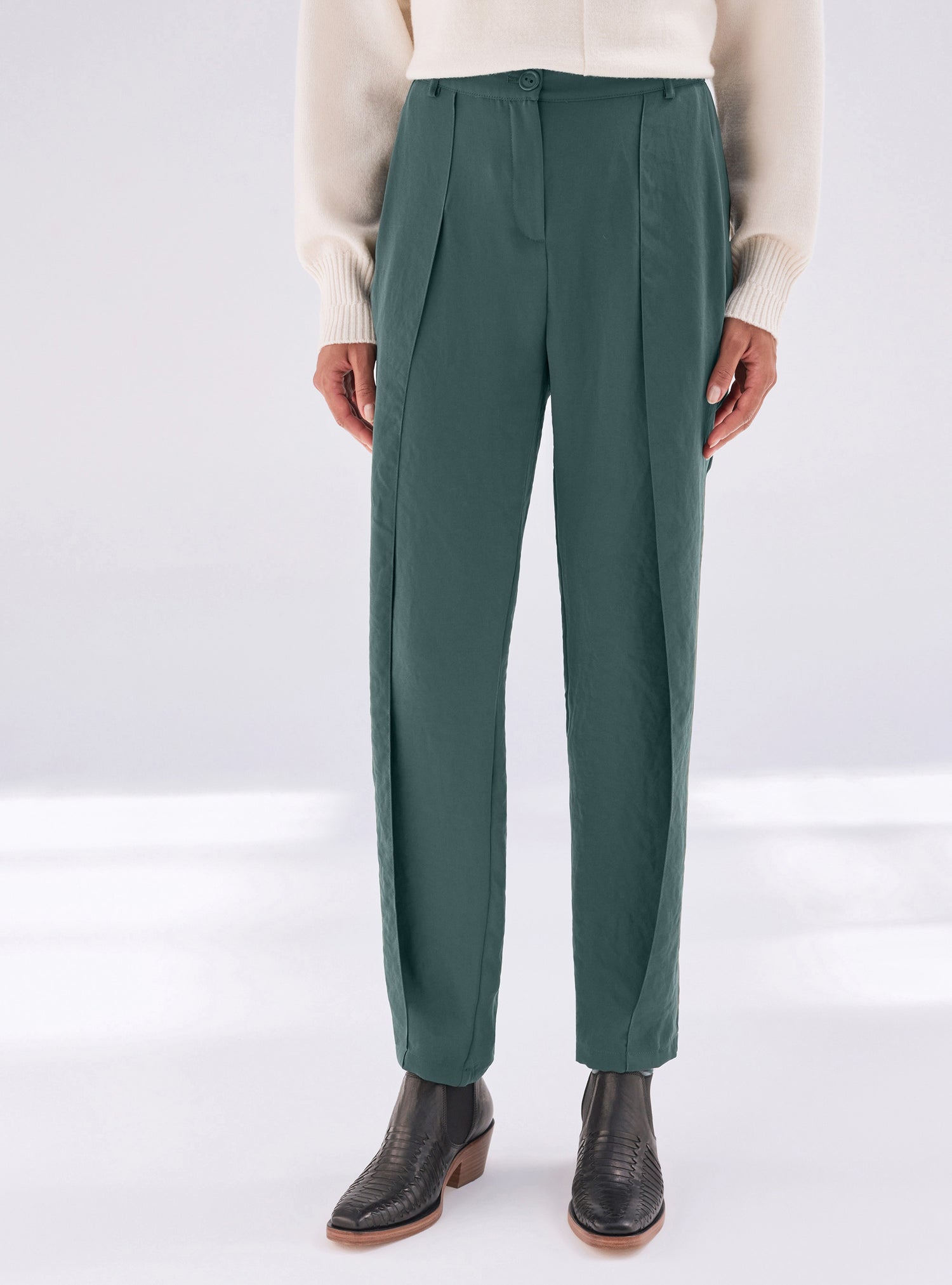 Carrot Pants