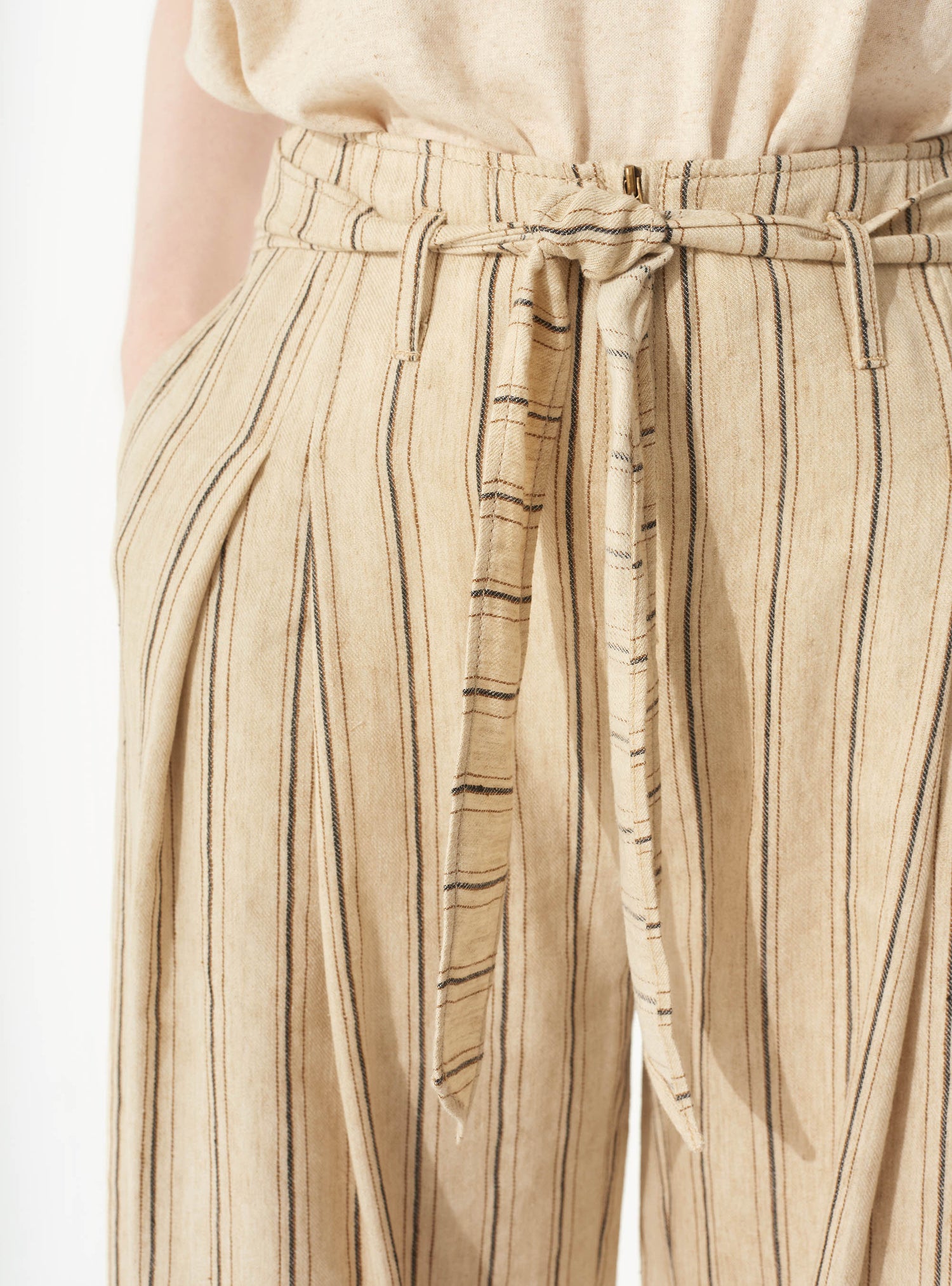 Hose mit weitem Bein